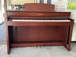 中古電子ピアノ